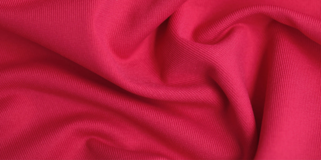 Sportbekleidung für Damen, Herren und Kinder in pink